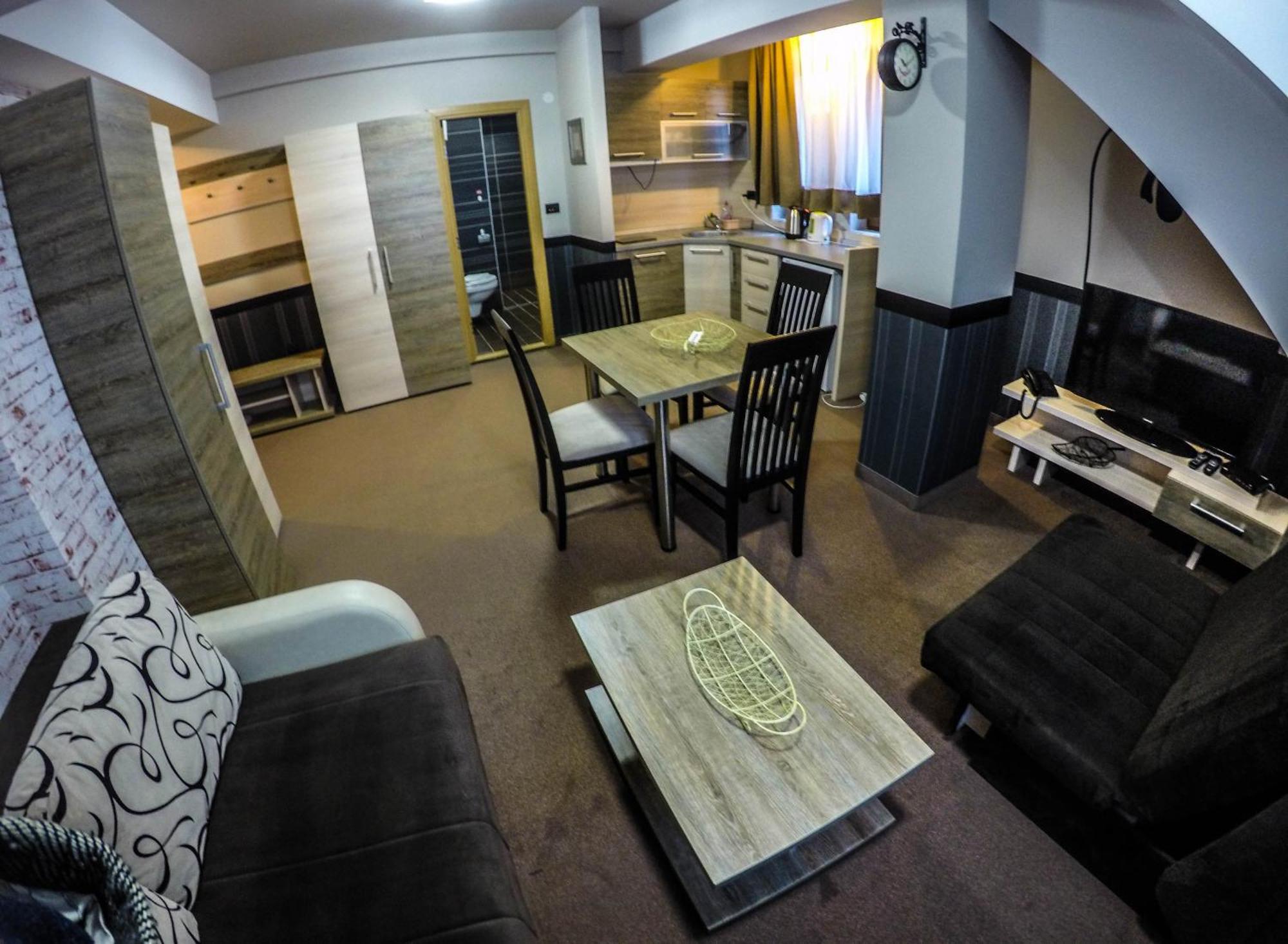 Sm Apartments Kopaonik Bilik gambar